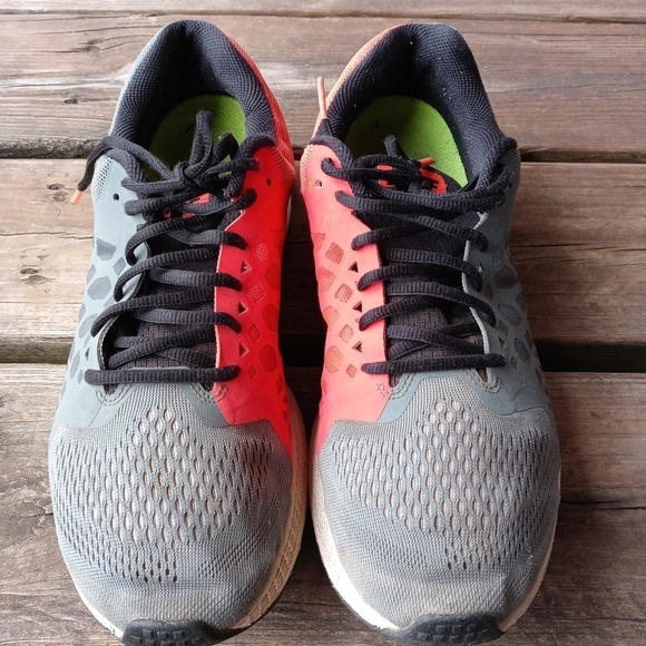 NIKE AIR ZOOM PEGASUS 31 RUNNING SHOE GREY RED BLACK RARE 652925-402 (men's SIZE - Picture 2 of 8